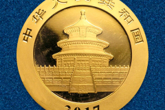 Золотая монета Панда 30г